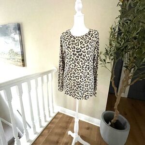 Grayson Threads Animal Print Long Sleeve Super Soft Knit Top size M